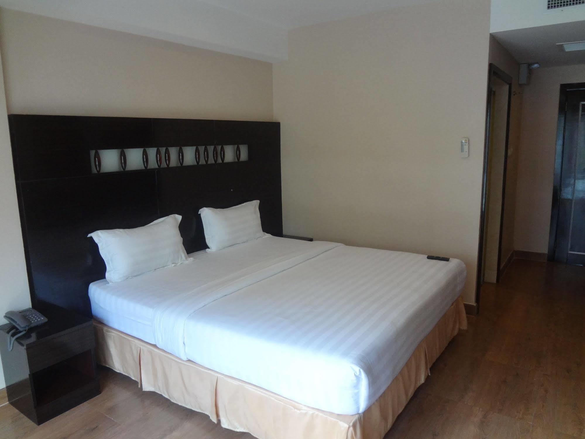 Land Royal Residence Pattaya Luaran gambar